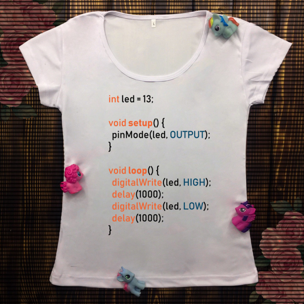 Жіноча футболка з принтом - Code