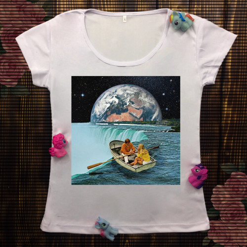 Жіноча футболка з принтом - Водоспад в Космосі