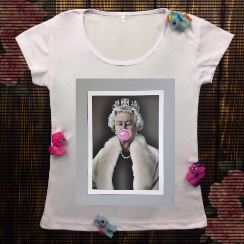 Жіноча футболка з принтом - Королева ЄлизаветаЖуєЖуйку