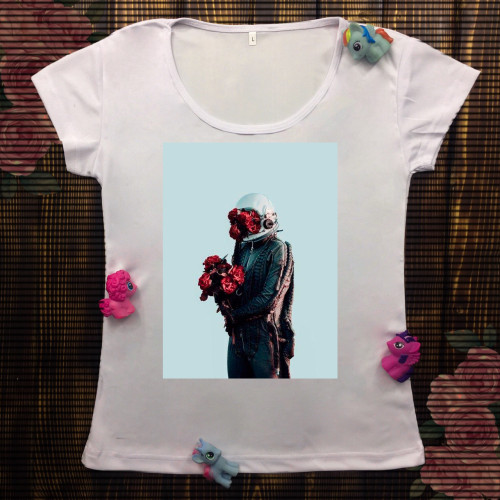 Жіноча футболка з принтом - Космонавт в квітах