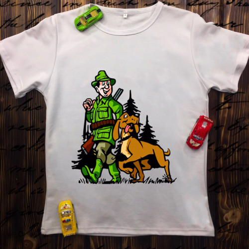 Чоловіча футболка з принтом - Мисливець з собакою
