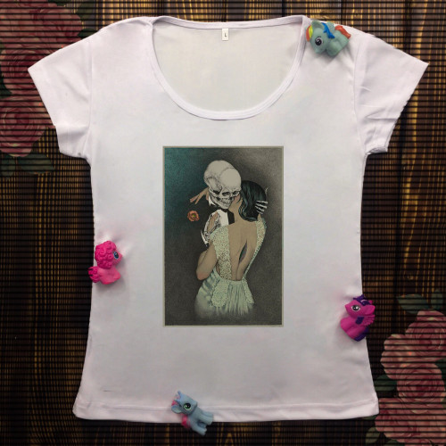Жіноча футболка з принтом - Вдова