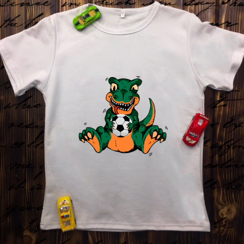 Чоловіча футболка з принтом - Динозавр з футбольним м'ячем