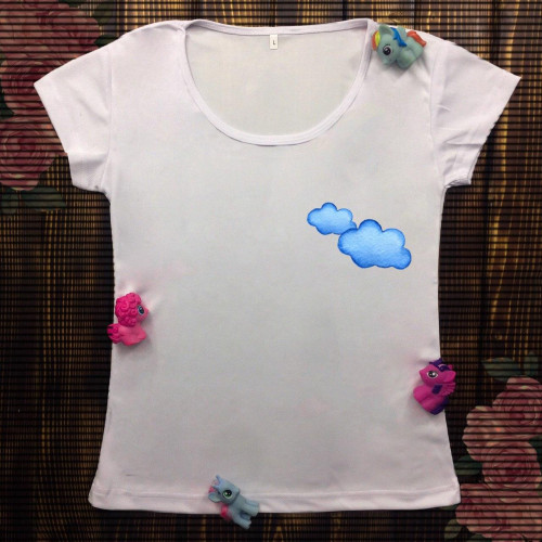 Жіноча футболка з принтом - Хмари