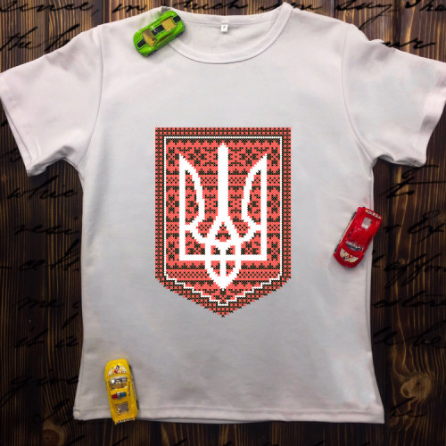 Чоловіча футболка з принтом - Герб України (вишиванка)
