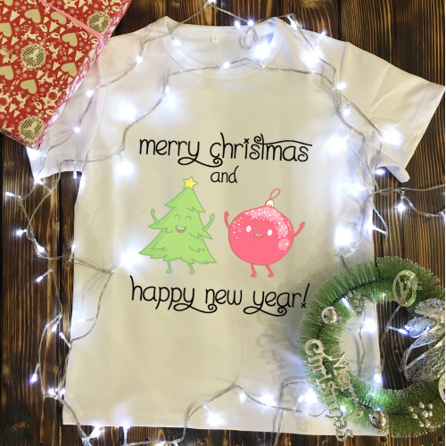 Чоловіча футболка з принтом - Ялинка з кулькою-Merry Christmas