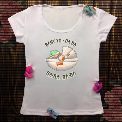 Жіноча футболка з принтом - Малюк Йода в колясці
