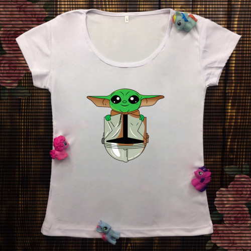 Жіноча футболка з принтом - Малюк Йода з щитом