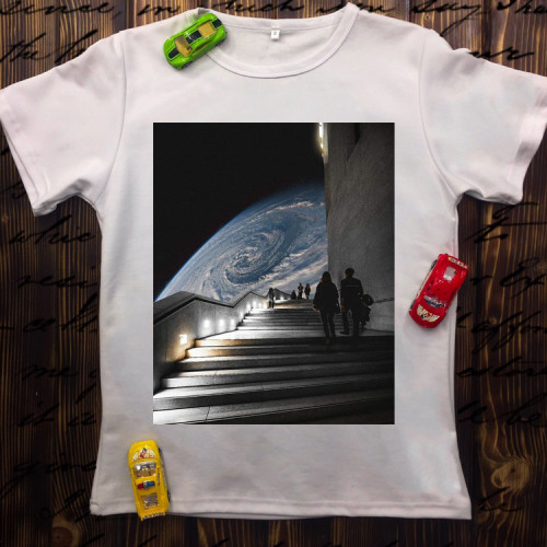 Чоловіча футболка з принтом - Сходи в космос