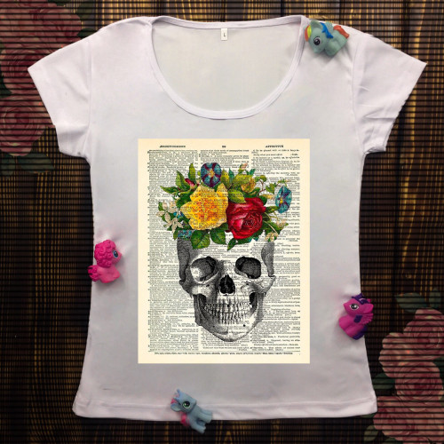 Жіноча футболка з принтом - Череп в квітах