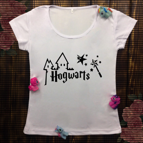 Жіноча футболка з принтом - Hogwarts