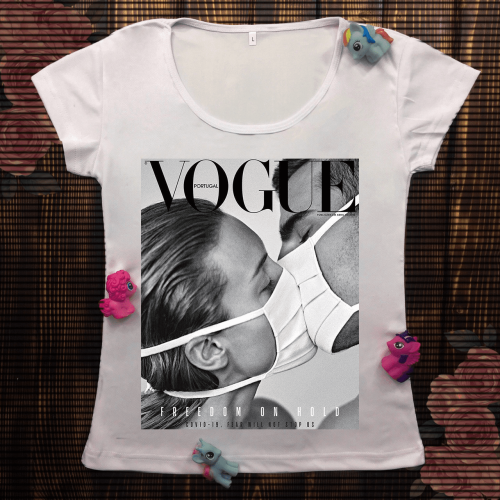Жіноча футболка з принтом - Vogue в масках