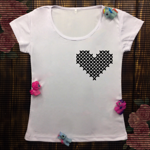 Жіноча футболка з принтом - Вишивка чорне серце