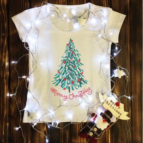 Жіноча футболка з принтом - Ялинка і Merry Christmas