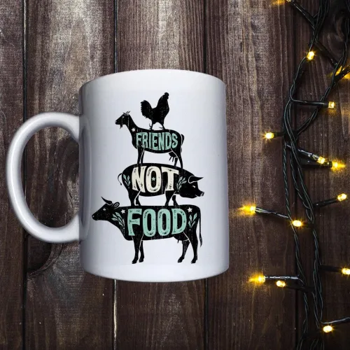 Чашка з принтом - Friends not food